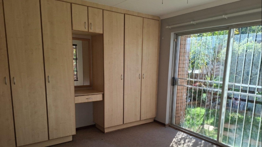To Let 2 Bedroom Property for Rent in Langenhovenpark Free State
